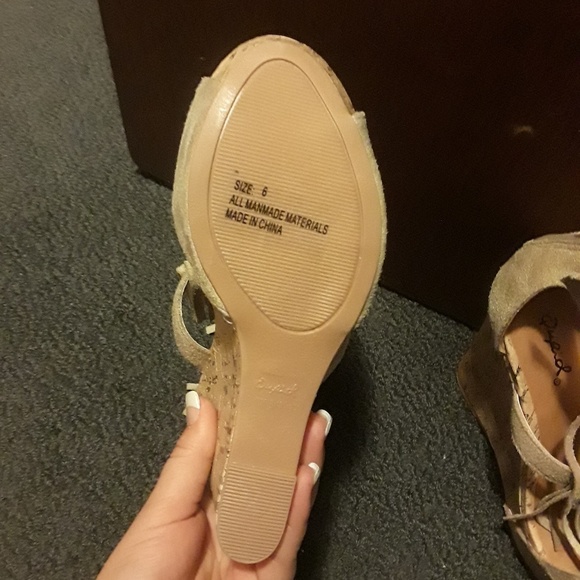 Wedges - Picture 2 of 2